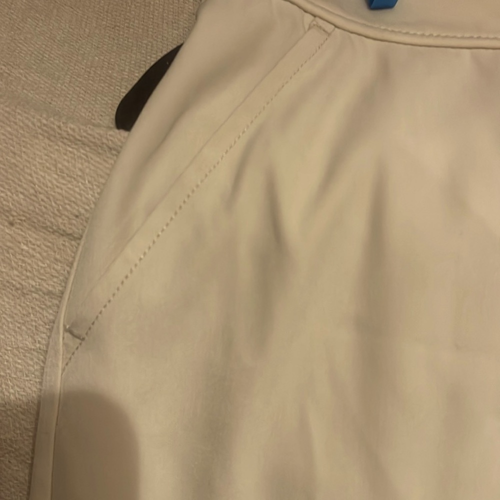 Pants - Picture 2 of 4